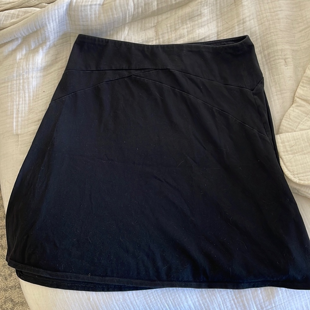 Patagonia Womens black stretch sport skirt